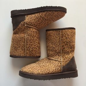 Leopard UGGs size 7
